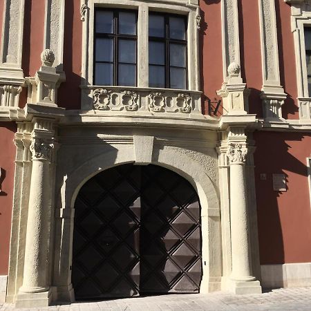 Enjoy Apartman Sopron Bagian luar foto