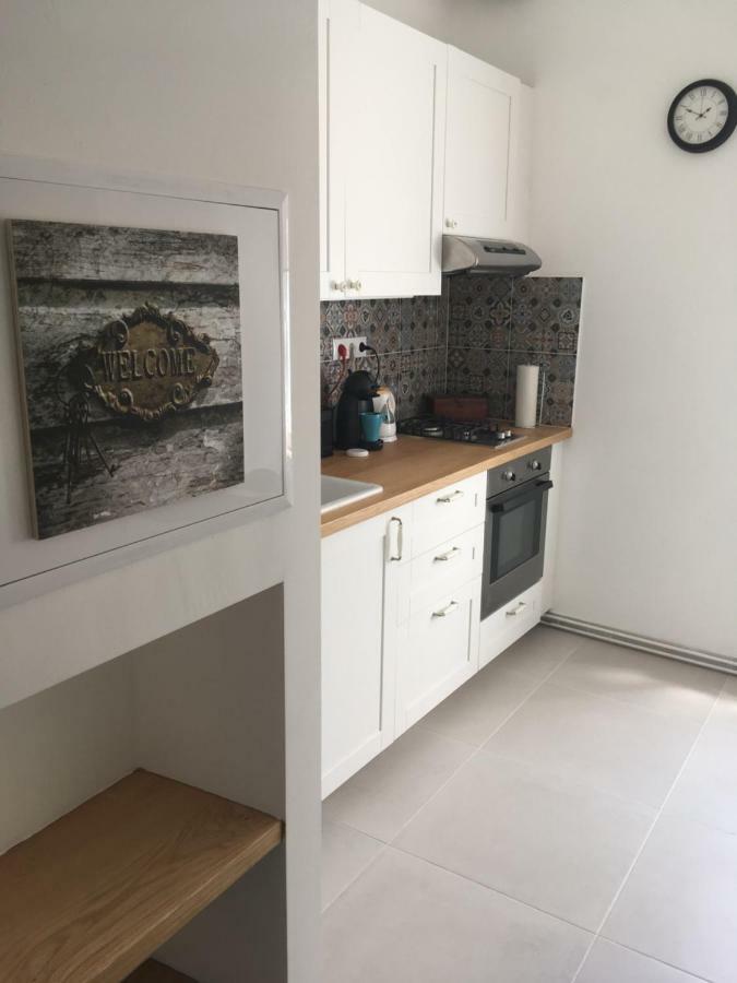 Enjoy Apartman Sopron Bagian luar foto